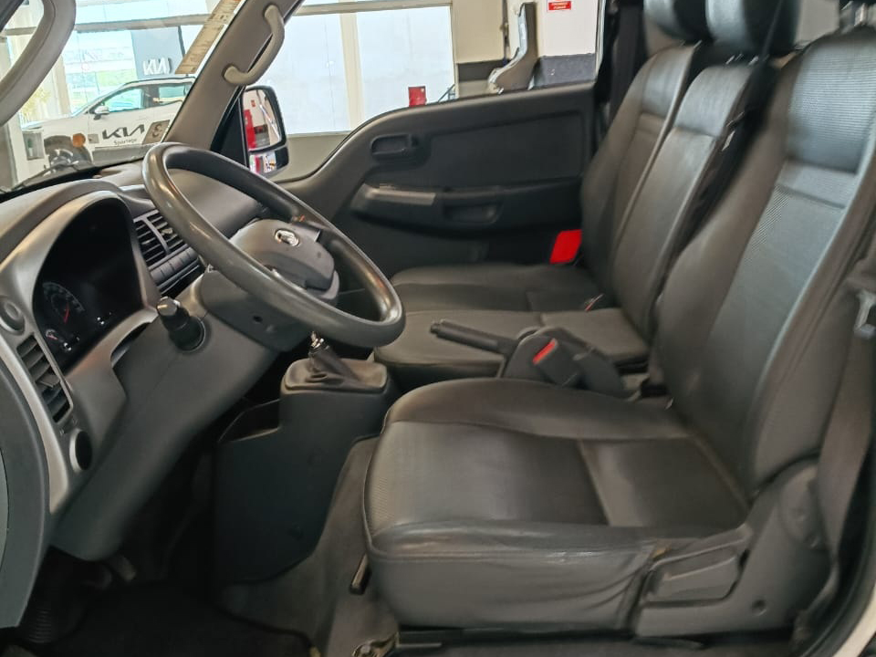 Foto Kia Bongo com Carroceria de Metal 2023